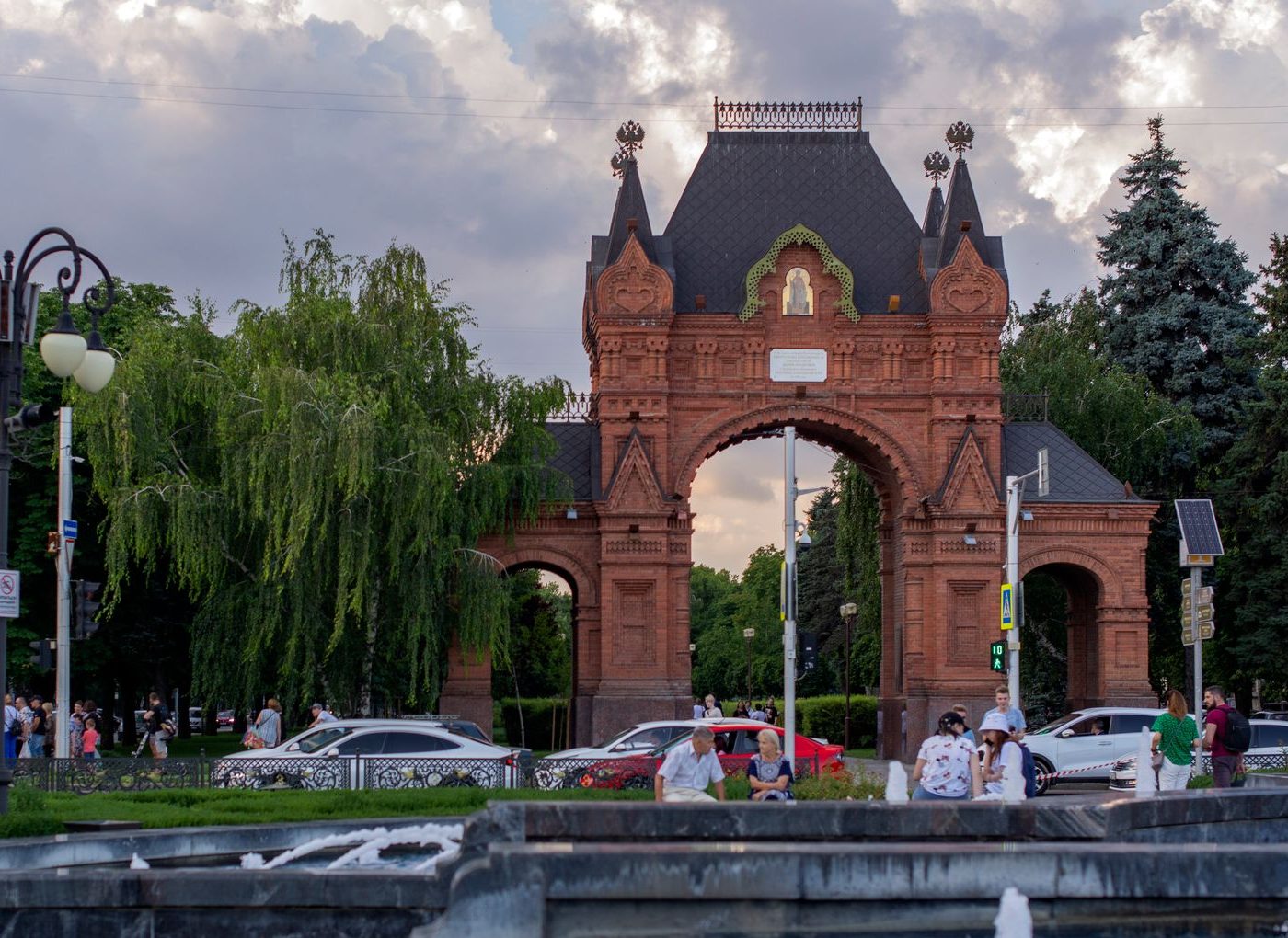 Царские ворота в центре Краснодара